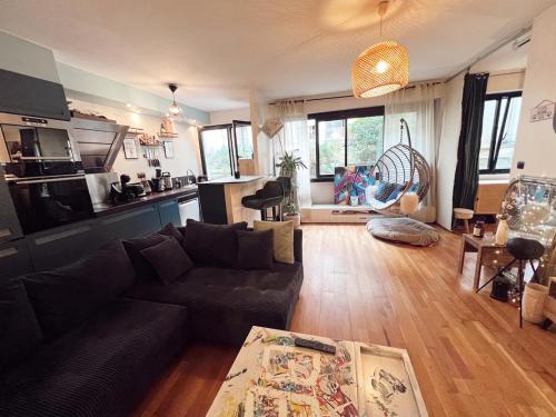 Cosy flat, quiet place, next to market & bakery