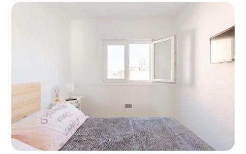 Habitación con cama doble en Plaza Castilla en piso compartido