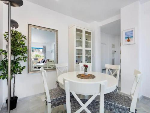 New apartment 300 mts from Marbella beach - Pass the Keys