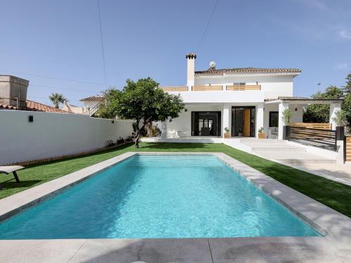 Exclusive Villa • Pool Panoramic Views Pass the Keys