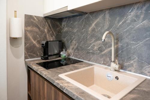 Aura Suites - Aura Lumen
