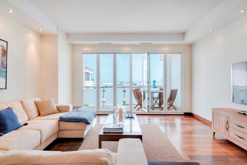Puerto Banus Marina Apartment with Sea Views - Pass the Keys