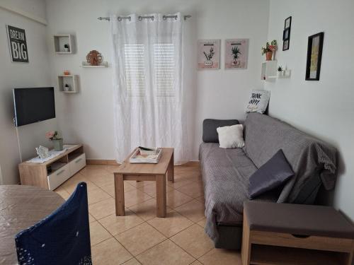 Apartments with parking space Supetarska Draga - Donja, Rab - 15999