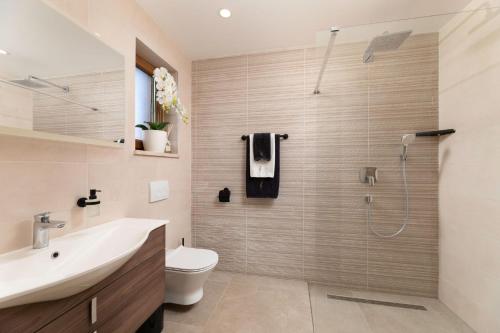 Luxury villa with a swimming pool Kremenici, Krk - 25986