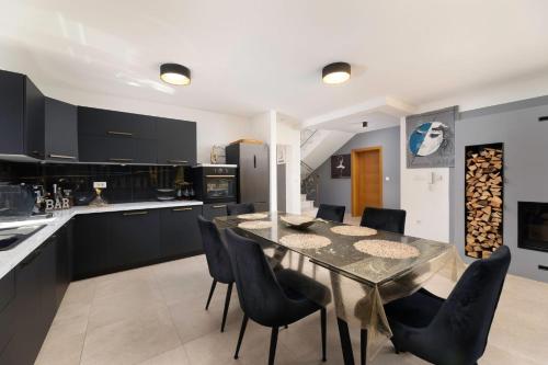 Luxury villa with a swimming pool Kremenici, Krk - 25986