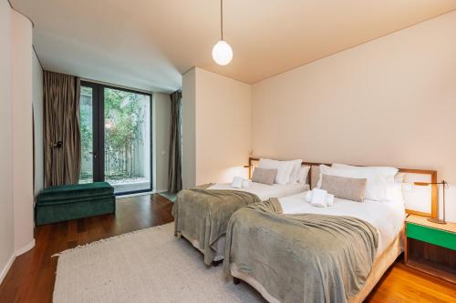 Douro River View Duplex 2BR with Free Parking