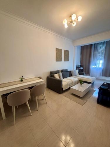 Almirante Reis Apartment