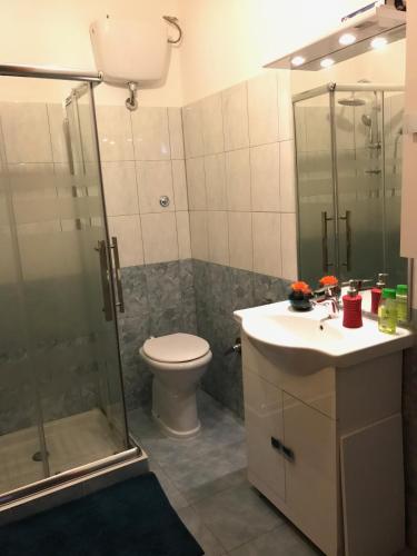 Pardis Guest house
