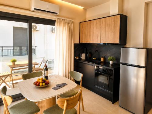 Port 7 Suites