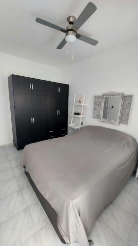 Sunny Apartment in Central Torrevieja with Pool Near the Beach