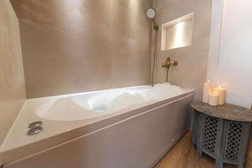 Les Suites d Ailleurs
