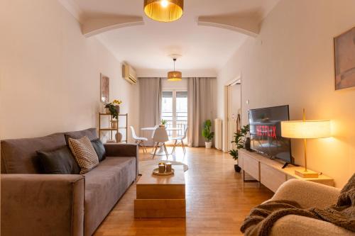 Spacious 3BR Apartment with a balcony