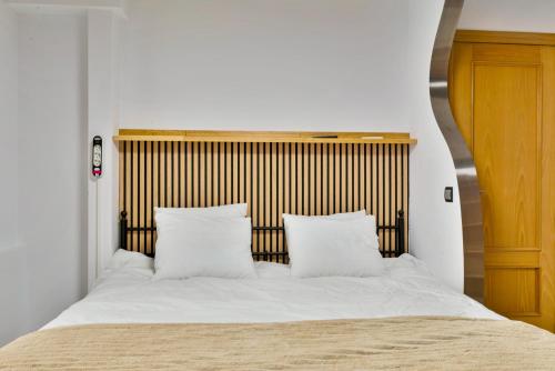 Two bedroom apartment with patio in Malaga City Center