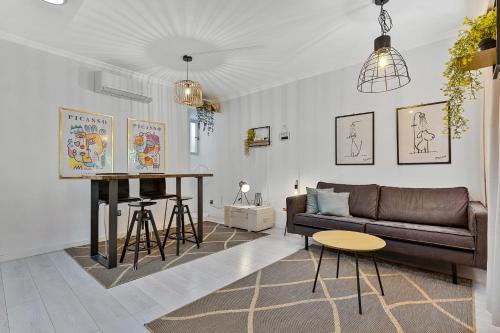 Two bedroom apartment with patio in Malaga City Center