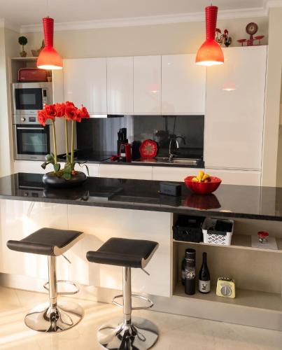 Modern apartment in Funchal, near city centre, 80m²