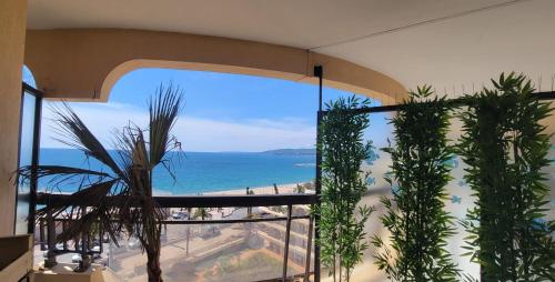 Apartment 3p with terrace on the seafront