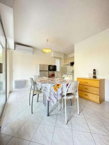 Superb Apartment With Garden Near The Sea