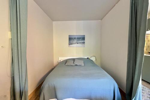 Bright studio just a stone's throw from the sea