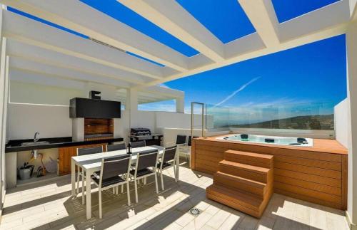 Golden View 2472 Private Pool & Jacuzzi