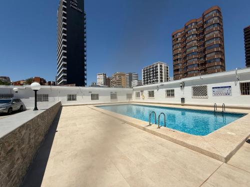 Apartamento en Avenida Mediterráneo con piscina