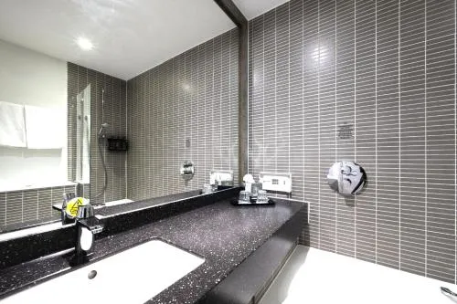 Holiday Inn Cardiff North M4 Jct 32 by IHG photo 4