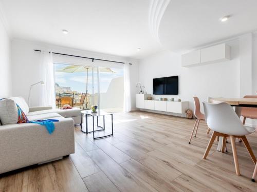 Amazing house in Roque del Conde C-10