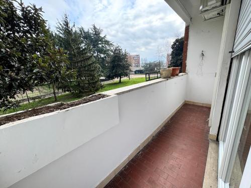 Trilocale ristrutturato vicino metropolitana