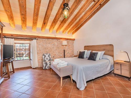 Historic Villa with Mountain Views, Mallorca