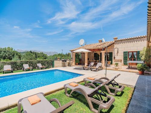 Single-Level Villa with Pool, Pollença