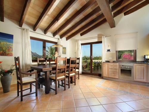 Majorcan Mountain View Villa for 8