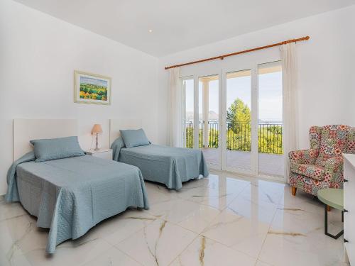 Villa with Pool Near Beach in Mallorca