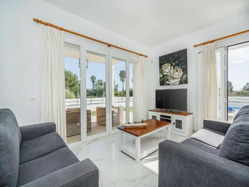 Villa with Pool Near Beach in Mallorca