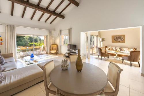 Villa les 3 sources d'Aiguebonne, Vue mer et Estérel, plages à pied