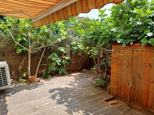 Peaceful 2 bedroom apartment in St Raphael
