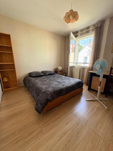 80m2-Maison des quais - parking - jardinet