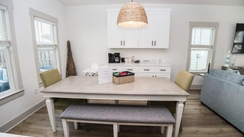 FREE Heated Pool! Sleeps 14 with Game Room! Close to Pier Park, Beaches & 30A! photo 25