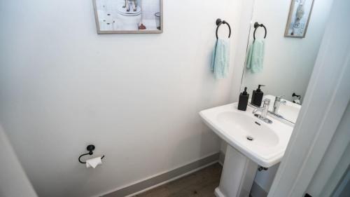 FREE Heated Pool! Sleeps 14 with Game Room! Close to Pier Park, Beaches & 30A! photo 29