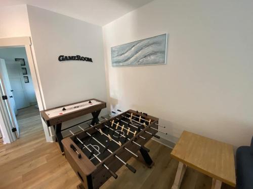 FREE Heated Pool! Sleeps 14 with Game Room! Close to Pier Park, Beaches & 30A! photo 49