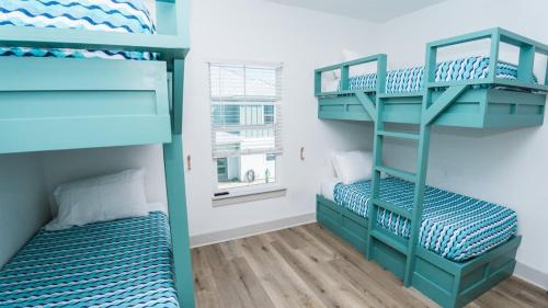 FREE Heated Pool! Sleeps 14 with Game Room! Close to Pier Park, Beaches & 30A! photo 59