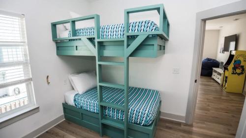 FREE Heated Pool! Sleeps 14 with Game Room! Close to Pier Park, Beaches & 30A! photo 61