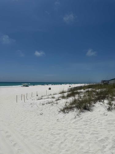 FREE Heated Pool! Sleeps 14 with Game Room! Close to Pier Park, Beaches & 30A! photo 79
