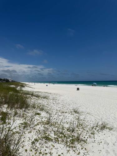FREE Heated Pool! Sleeps 14 with Game Room! Close to Pier Park, Beaches & 30A! photo 80