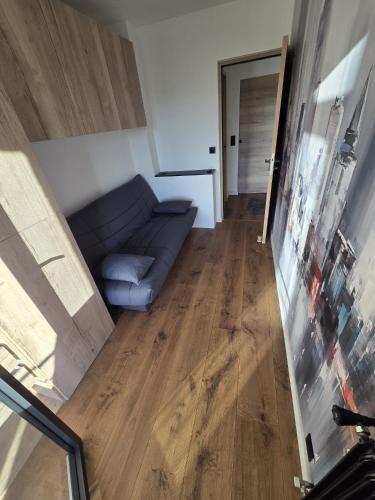Suite indépendante rénovée avec terrasse au calme photo 6