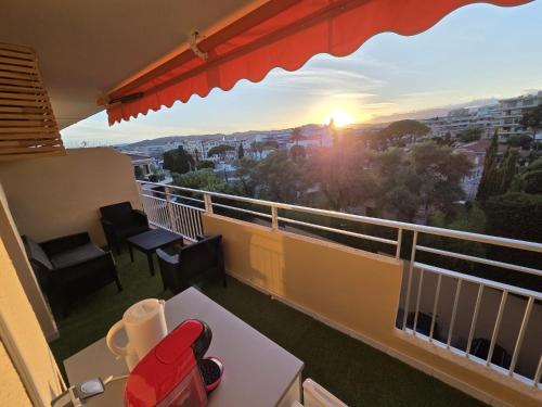 Suite indépendante rénovée avec terrasse au calme photo 23