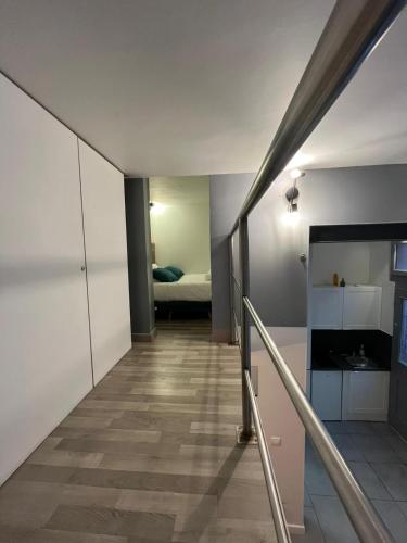Spacious, bright and beautifully decorated flat in heart of Marais short walk to Picaso Museum