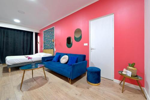 Cosy street level studio for 3