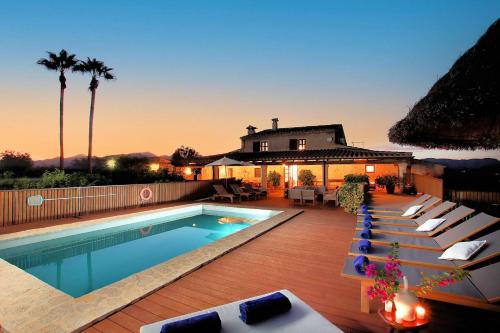 Finca Casou Pollensa Spacious Countryside Retreat With Pool For Multi-Family Stays