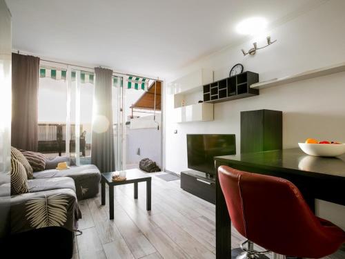 204 Atalaya 2 bedrooms, sea view, private parking