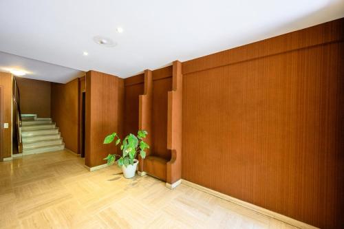 1-bedroom apartment in Cannes, quiet with terrace, perfect for family