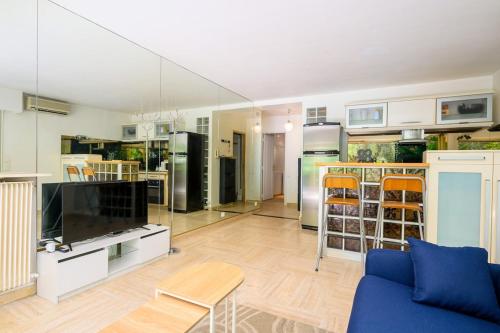 1-bedroom apartment in Cannes, quiet with terrace, perfect for family